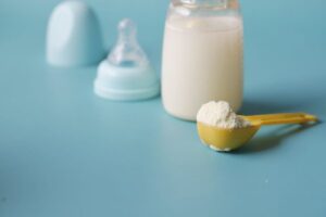 Best Formula Milk in the UK: How to Choose the Right One for Your Baby
