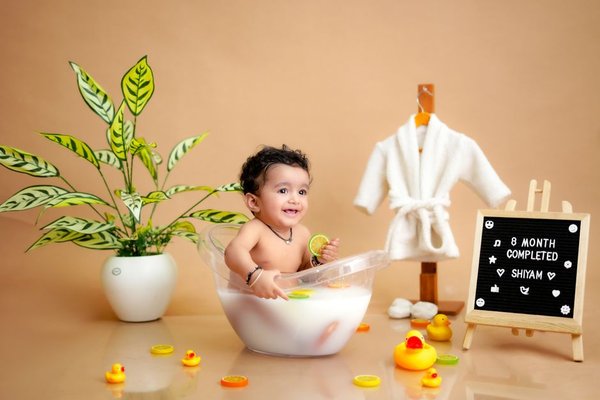 8 month old baby milestones